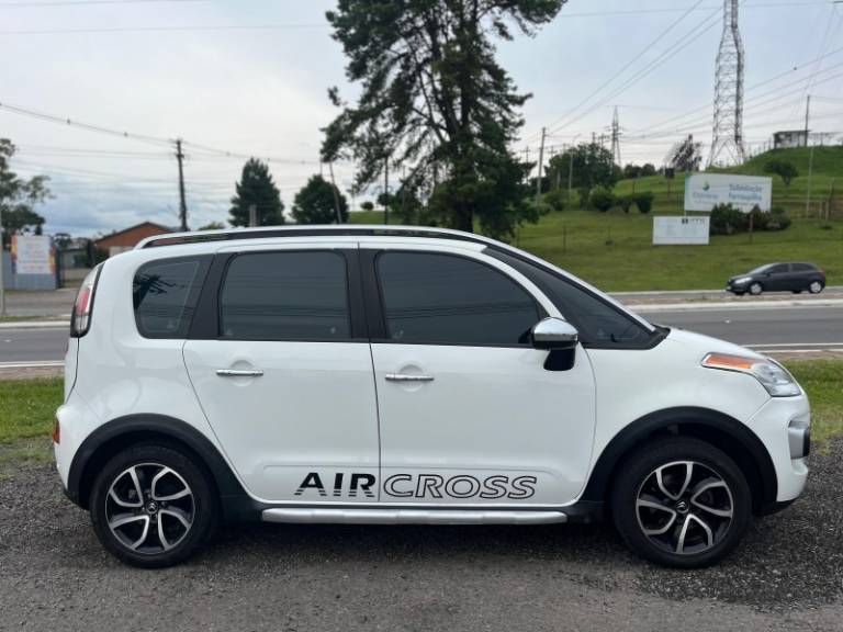 CITROËN - AIRCROSS - 2011/2012 - Branca - R$ 34.900,00