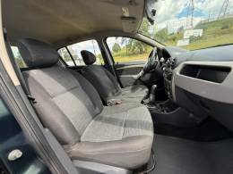 RENAULT - SANDERO - 2009/2010 - Verde - Sob Consulta