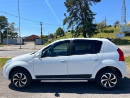 RENAULT - SANDERO - 2008/2009 - Branca - R$ 28.900,00