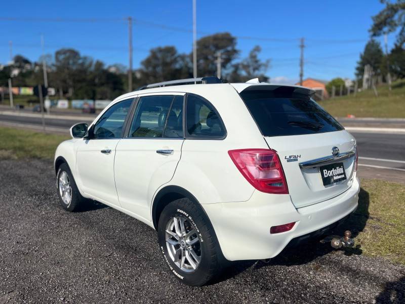LIFAN - X60 - 2015/2016 - Branca - R$ 46.900,00