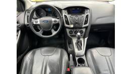 FORD - FOCUS - 2014/2015 - Prata - R$ 53.900,00