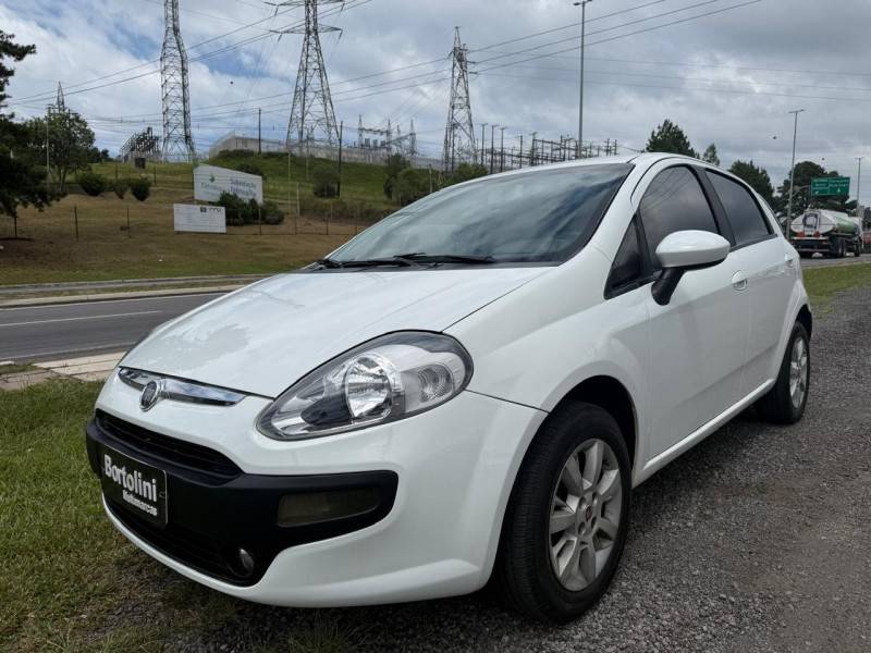 FIAT - PUNTO - 2012/2013 - Branca - R$ 41.900,00