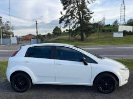 FIAT - PUNTO - 2011/2012 - Branca - R$ 35.900,00