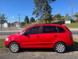 VOLKSWAGEN - SPACEFOX - 2007/2008 - Vermelha - R$ 32.900,00