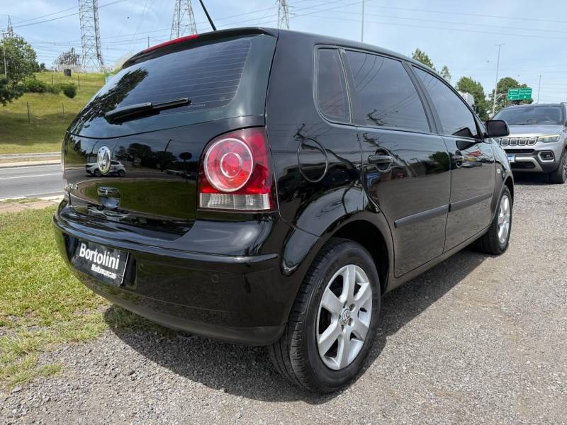 VOLKSWAGEN - POLO - 2007/2008 - Preta - R$ 33.900,00