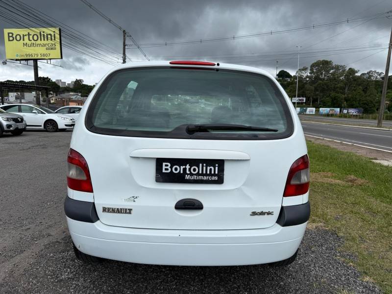 RENAULT - SCÉNIC - 2001/2001 - Branca - R$ 14.900,00