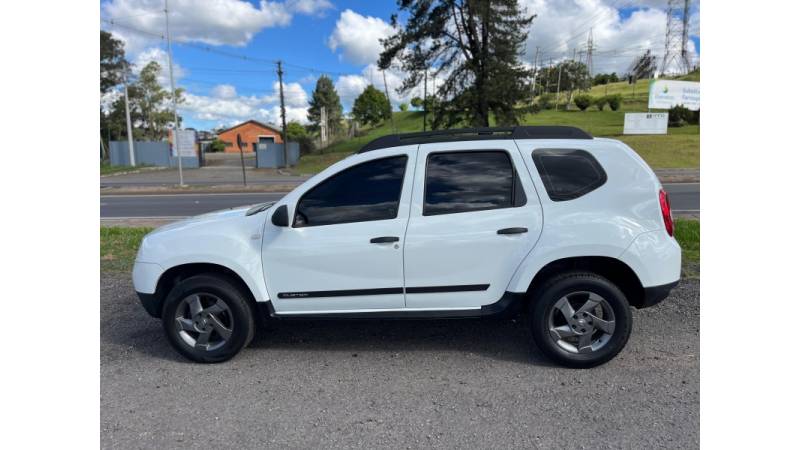 RENAULT - DUSTER - 2013/2014 - Branca - R$ 49.900,00