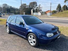 VOLKSWAGEN - GOLF - 2001/2002 - Azul - R$ 27.900,00