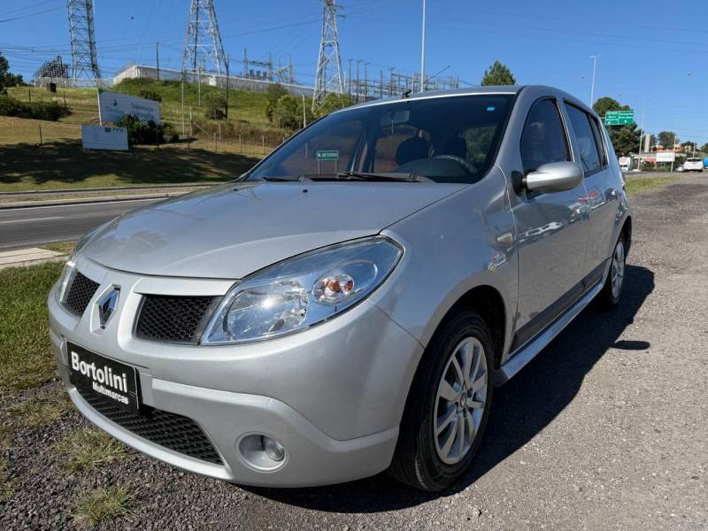 RENAULT - SANDERO - 2009/2009 - Prata - R$ 28.900,00