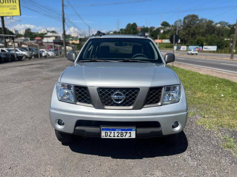 NISSAN - FRONTIER - 2007/2008 - Prata - R$ 76.900,00