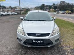FORD - FOCUS - 2010/2011 - Prata - R$ 39.900,00