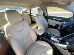 FORD - FUSION - 2013/2014 - Branca - R$ 75.000,00