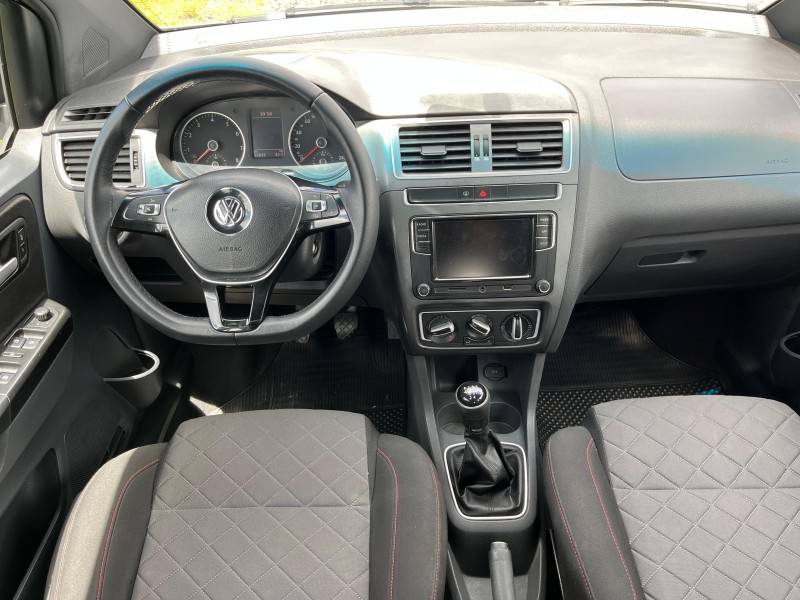 VOLKSWAGEN - FOX - 2019/2019 - Branca - R$ 62.900,00