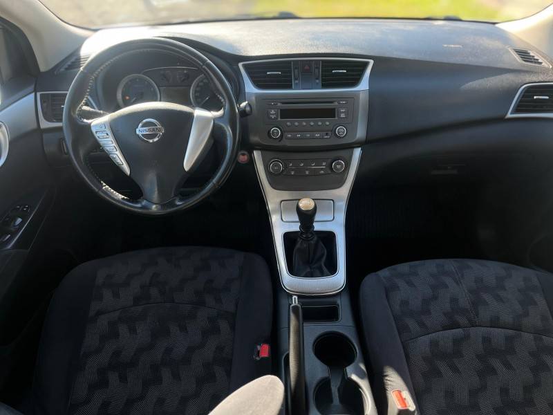 NISSAN - SENTRA - 2013/2014 - Prata - R$ 45.900,00