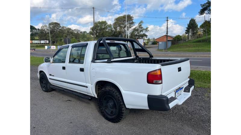 CHEVROLET - S10 - 1997/1997 - Branca - R$ 27.900,00