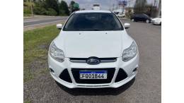 FORD - FOCUS - 2013/2014 - Branca - R$ 58.900,00