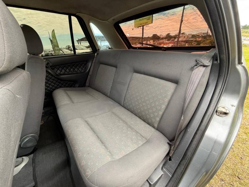 VOLKSWAGEN - GOL - 2004/2004 - Cinza - R$ 23.900,00