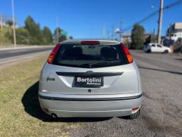 FORD - FOCUS - 2005/2005 - Prata - R$ 20.900,00