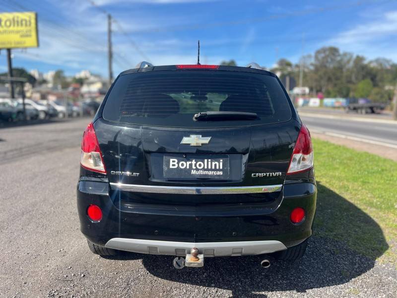 CHEVROLET - CAPTIVA - 2010/2010 - Preta - R$ 35.900,00