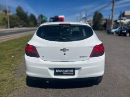 CHEVROLET - ONIX - 2013/2014 - Branca - R$ 47.900,00