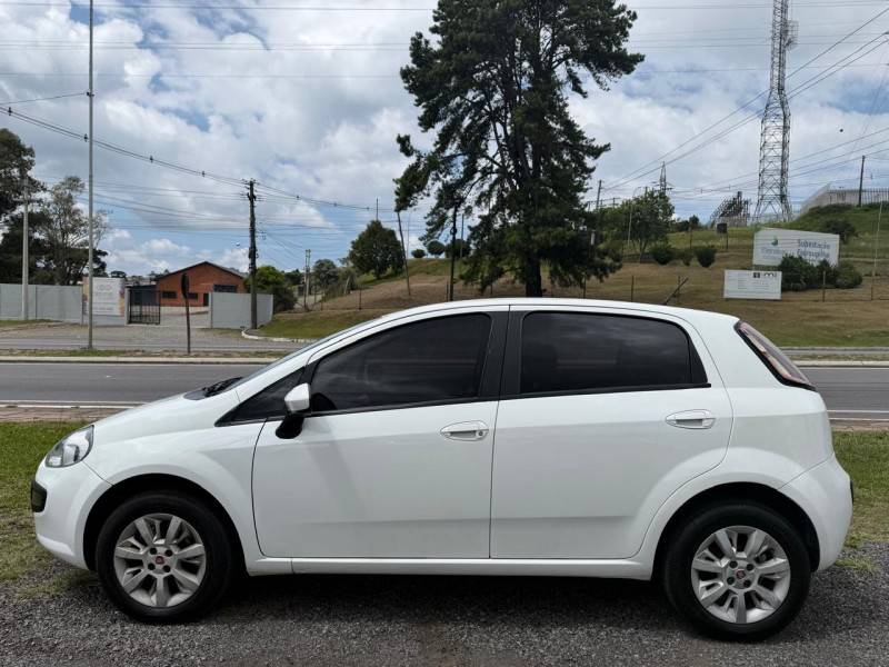 FIAT - PUNTO - 2012/2013 - Branca - R$ 41.900,00