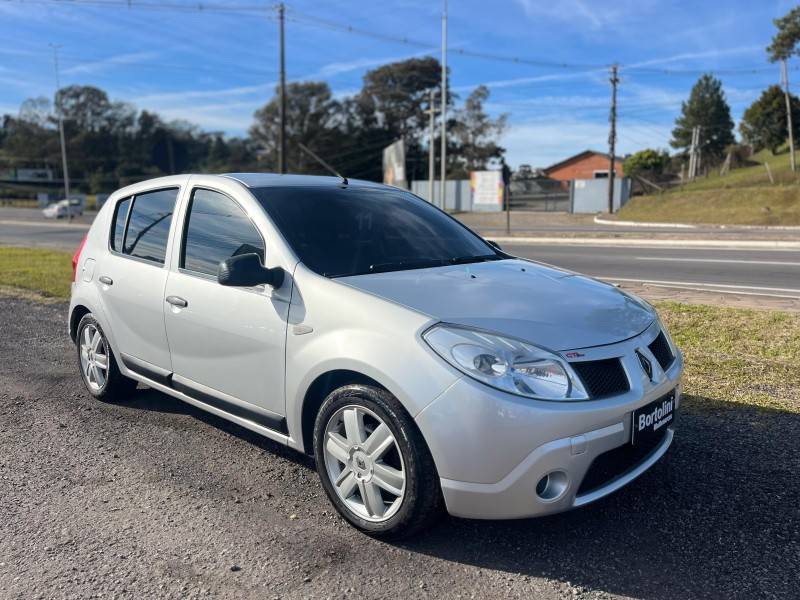 RENAULT - SANDERO - 2010/2011 - Prata - R$ 30.900,00