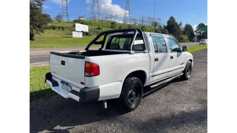 CHEVROLET - S10 - 1997/1997 - Branca - R$ 27.900,00