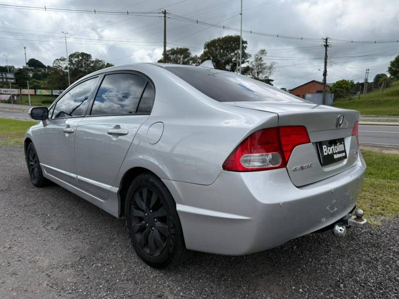 HONDA - CIVIC - 2011/2011 - Prata - R$ 53.900,00