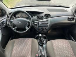 FORD - FOCUS - 2005/2005 - Branca - R$ 21.900,00