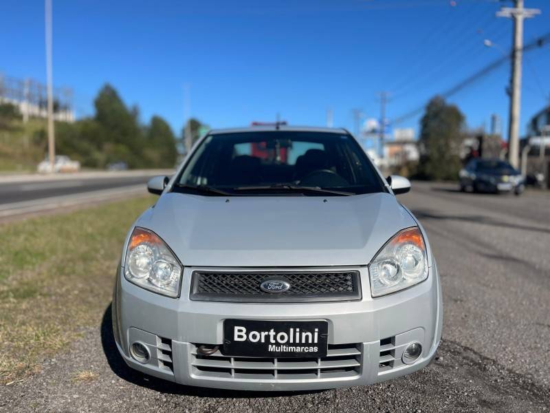FORD - FIESTA - 2009/2009 - Prata - R$ 28.900,00