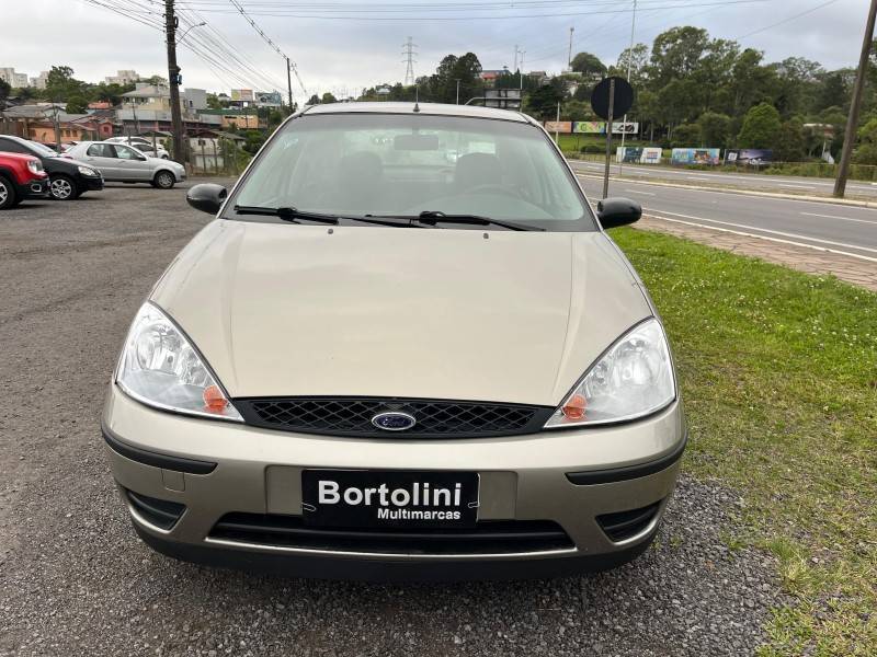 FORD - FOCUS - 2008/2008 - Prata - R$ 24.900,00