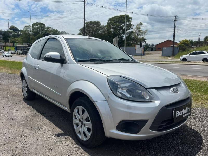 FORD - KA - 2011/2012 - Prata - R$ 26.900,00