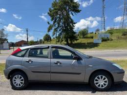 FORD - FOCUS - 2007/2007 - Cinza - R$ 25.900,00