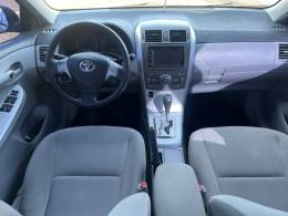 TOYOTA - COROLLA - 2011/2012 - Prata - R$ 61.900,00