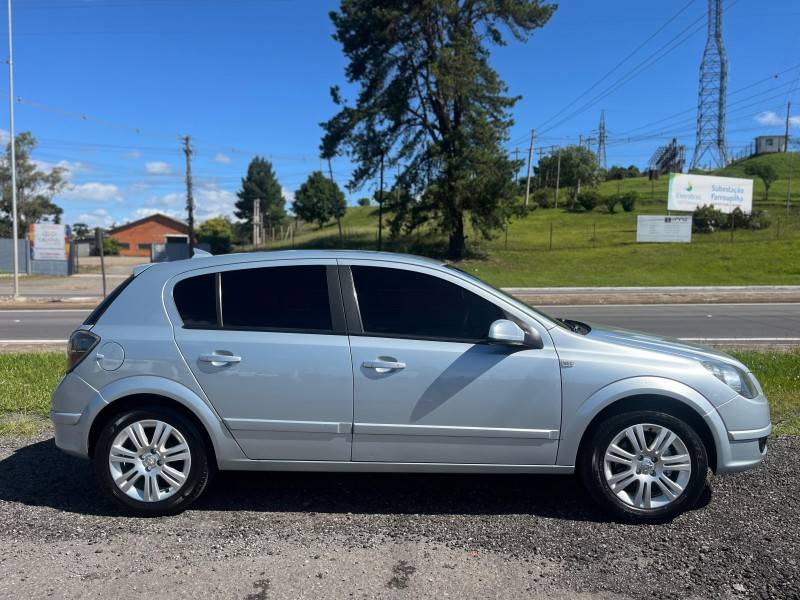 CHEVROLET - VECTRA - 2008/2009 - Prata - R$ 36.900,00