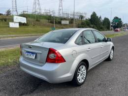 FORD - FOCUS - 2012/2013 - Prata - R$ 39.900,00
