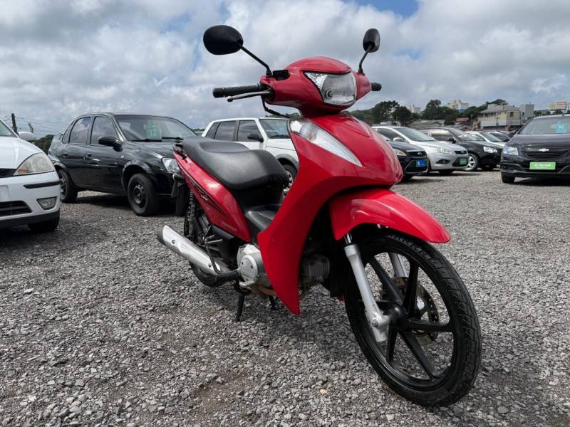 HONDA - BIZ 125 - 2016/2016 - Vermelha - R$ 13.900,00