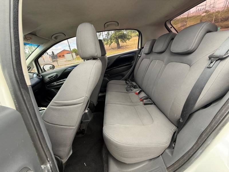 FIAT - PUNTO - 2012/2013 - Branca - R$ 41.900,00