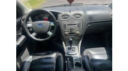 FORD - FOCUS - 2010/2010 - Preta - R$ 31.900,00