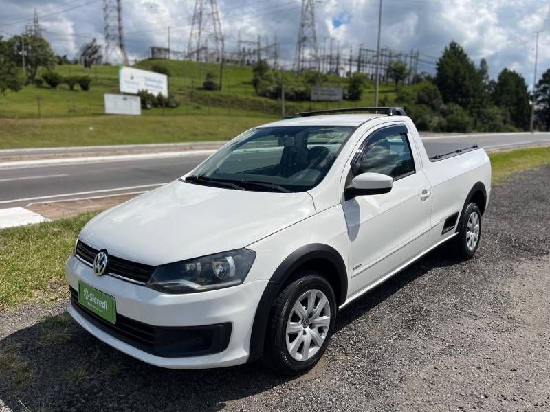 VOLKSWAGEN - SAVEIRO - 2013/2014 - Branca - R$ 43.000,00