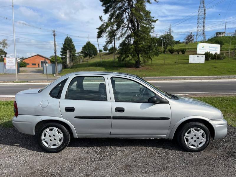 CHEVROLET - CORSA - 2000/2000 - Prata - R$ 14.900,00