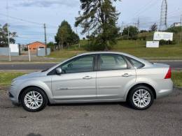 FORD - FOCUS - 2012/2013 - Prata - R$ 39.900,00