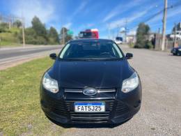 FORD - FOCUS - 2013/2014 - Preta - R$ 46.900,00