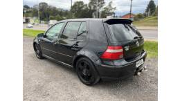 VOLKSWAGEN - GOLF - 2004/2005 - Preta - R$ 31.900,00