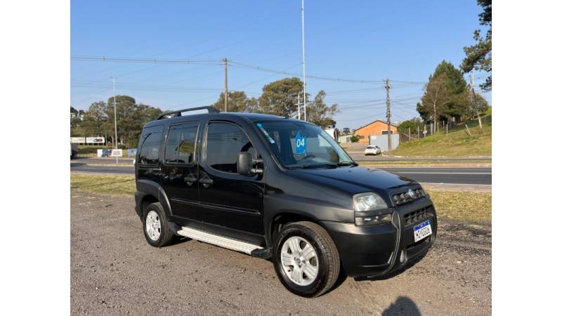 FIAT - DOBLÓ - 2004/2004 - Preta - R$ 26.000,00