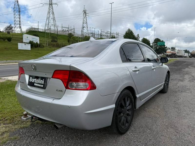 HONDA - CIVIC - 2011/2011 - Prata - R$ 53.900,00