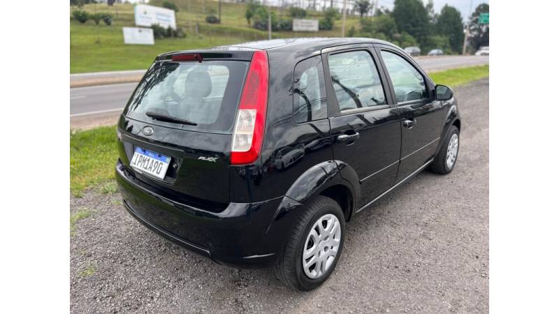 FORD - FIESTA - 2007/2008 - Preta - R$ 18.900,00