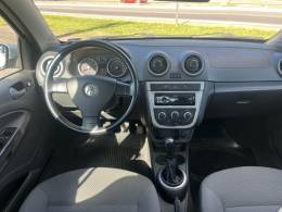 VOLKSWAGEN - VOYAGE - 2011/2012 - Prata - R$ 31.900,00