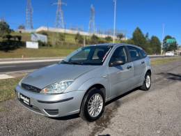 FORD - FOCUS - 2005/2005 - Prata - R$ 20.900,00