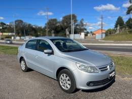 VOLKSWAGEN - VOYAGE - 2011/2012 - Prata - R$ 31.900,00